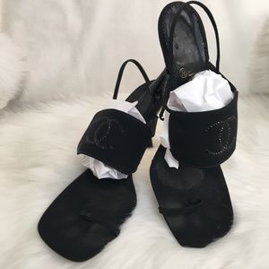 Chanel Black Sandals  with Black Rhinestone Logo size 40 (10)